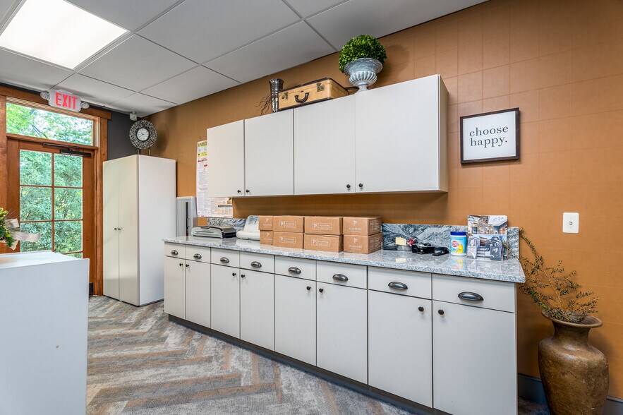 More Photos Of 1127 S Old US 23, Brighton Loft Creative Space For Sale