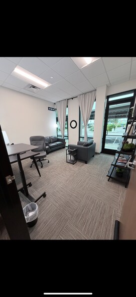 More Photos Of 1360 N Bullard Ave, Goodyear Office For Lease