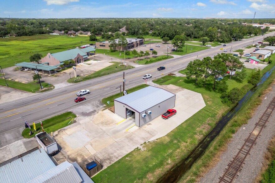 More Photos Of 13111 Highway 6, Santa Fe Freestanding For Sale