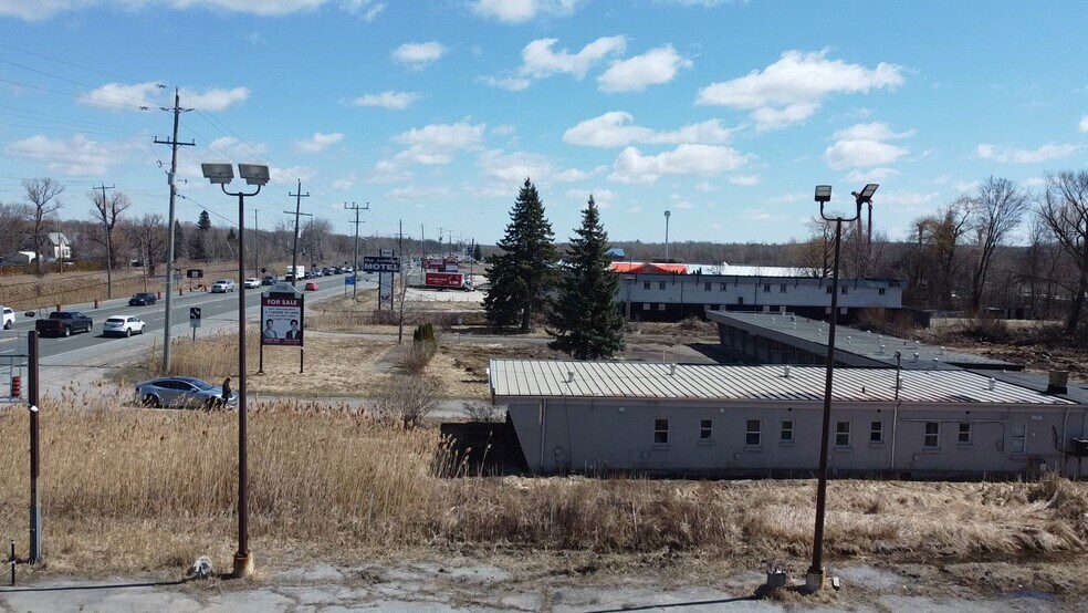 Primary Photo Of 20590 Highway 11, Bradford West Gwillimbury Hotel For Sale
