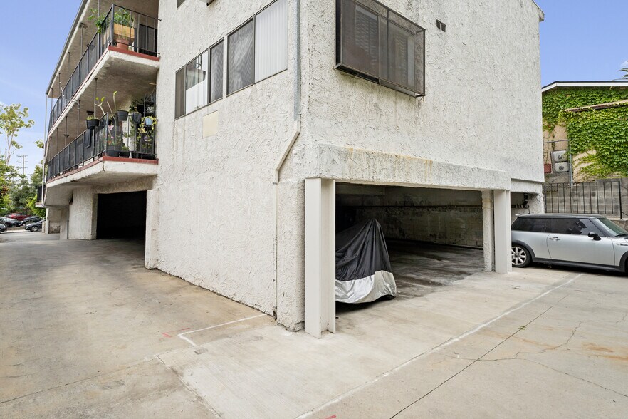 More Photos Of 3813 Baldwin St, Los Angeles Multifamily For Sale