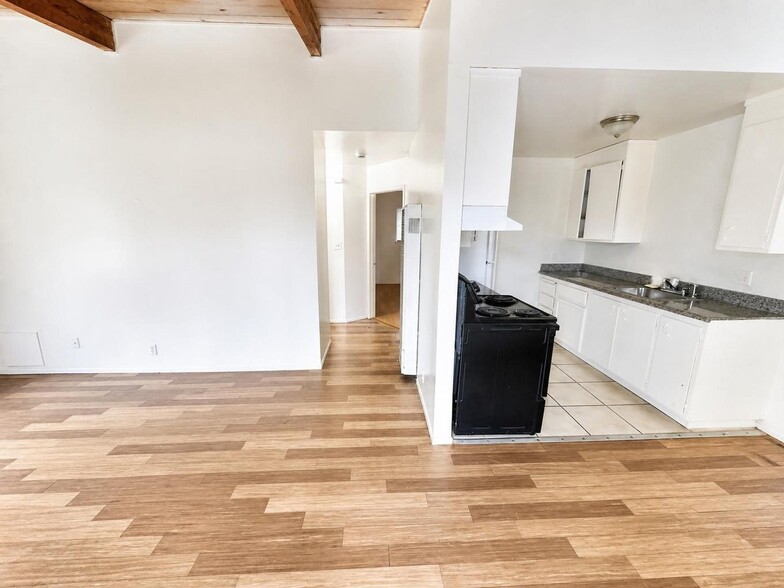 More Photos Of 1124 E 20th St, Oakland Apartments For Sale