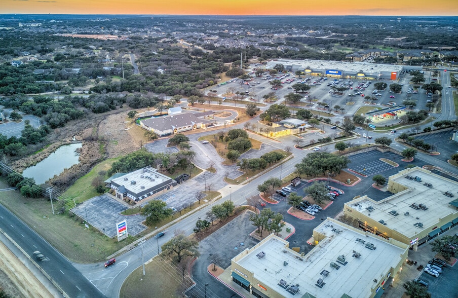 More Photos Of 708 Rivery Driveway, Georgetown Restaurant For Lease