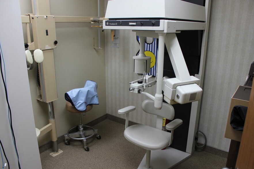 More Photos Of 183 S Bloomingdale Rd, Bloomingdale Medical For Lease