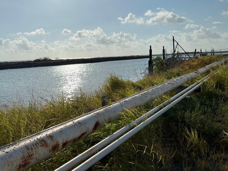 More Photos Of 1603 N State Highway 35, Aransas Pass Chemical Oil Refinery For Sale