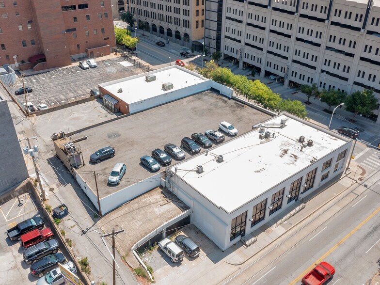More Photos Of 325 Dean A Mcgee Ave, Oklahoma City Office For Sale