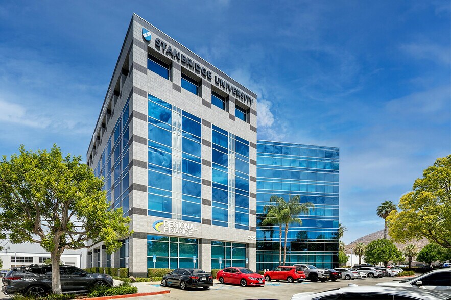 More Photos Of 1325 Spruce St, Riverside Office For Sale