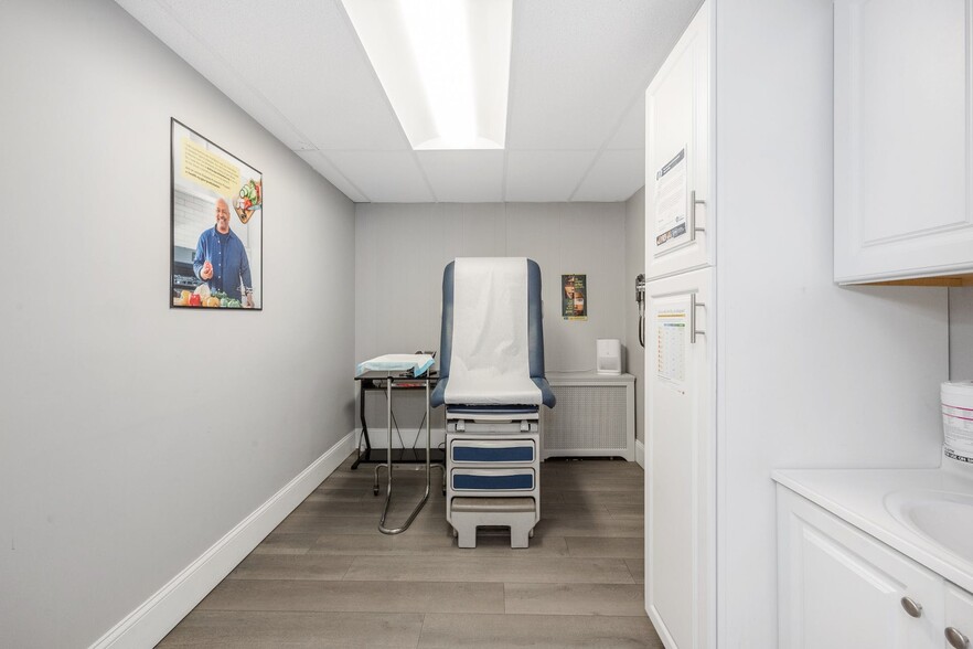 More Photos Of 504 Gramatan Ave, Mount Vernon Medical For Lease