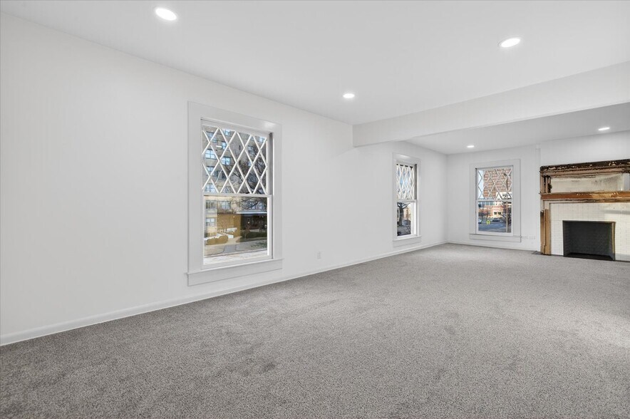 More Photos Of 822 S Johnstone Ave, Bartlesville Freestanding For Sale