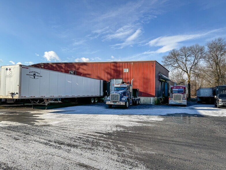 More Photos Of 823 Ferry Rd, Charlotte Industrial For Sale