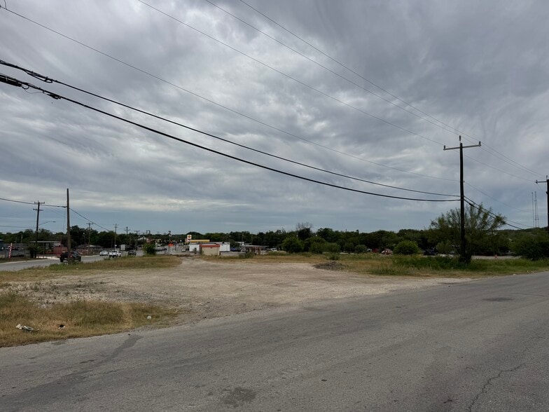 More Photos Of 602/622 Roland Ave, San Antonio Land For Sale