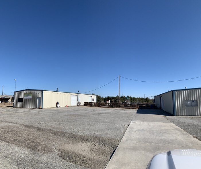 More Photos Of 309 S US Highway 69, Trenton Industrial For Lease