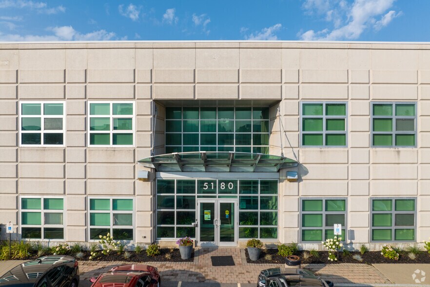 More Photos Of 5180 Orbitor Dr, Mississauga Office For Sale