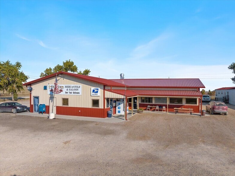 More Photos Of 17500 Hwy 34, Enning Storefront For Sale