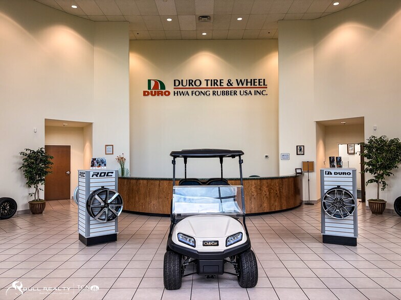 More Photos Of 14290 Lochridge Blvd, Covington Distribution For Lease