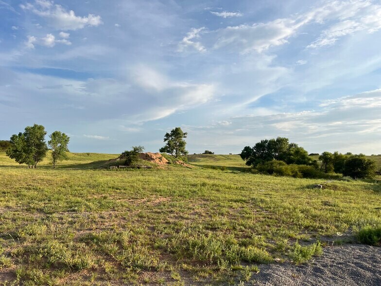 More Photos Of 10807 N 1960 Rd, Elk City Land For Sale
