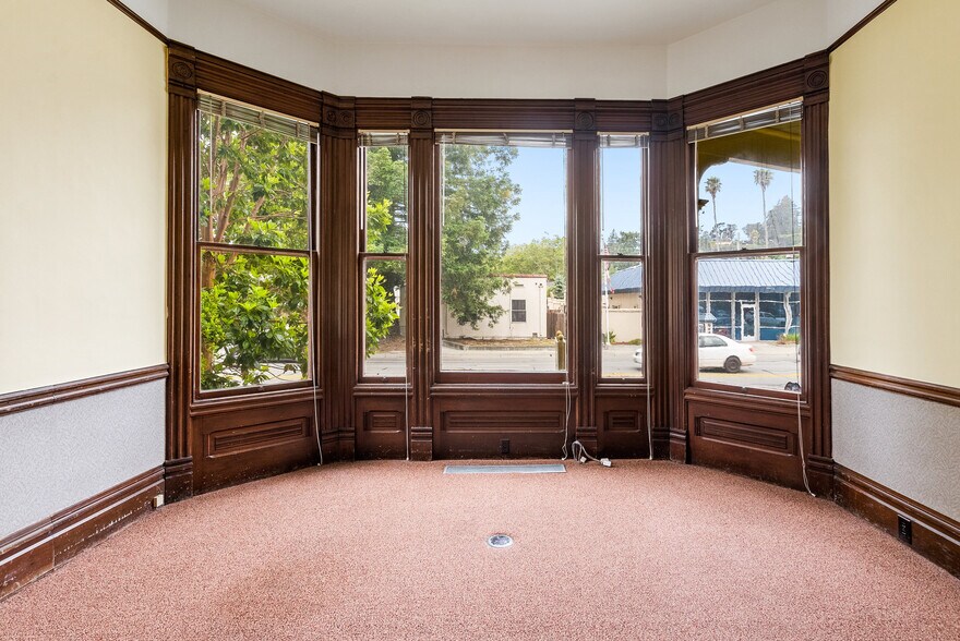 More Photos Of 603 Mission St, Santa Cruz Office For Sale
