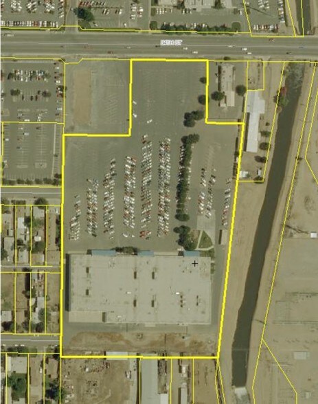 More Photos Of 401 34th St, Bakersfield Manufacturing For Lease