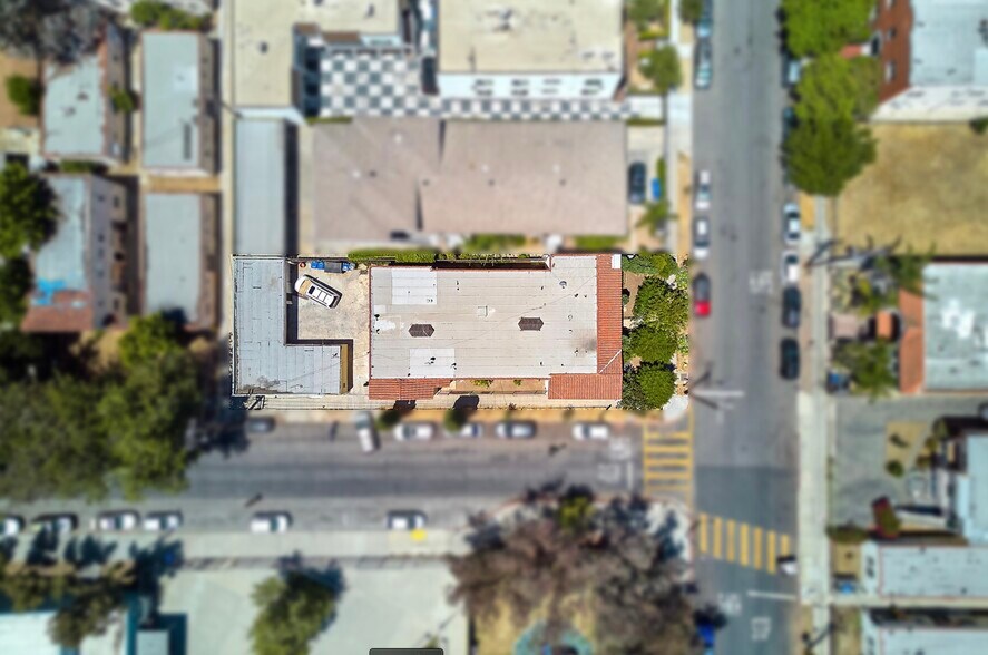 More Photos Of 1151 N Kingsley Dr, Los Angeles Apartments For Sale