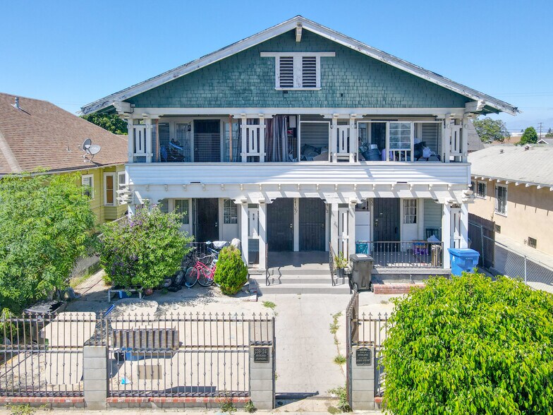 More Photos Of 239 W 43rd St, Los Angeles Apartments For Sale