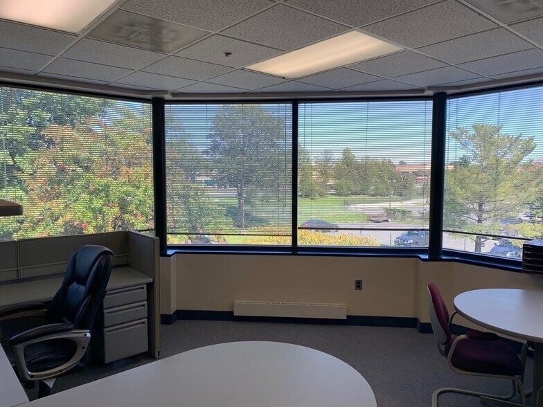 More Photos Of 14325 Willard Rd, Chantilly Office For Lease