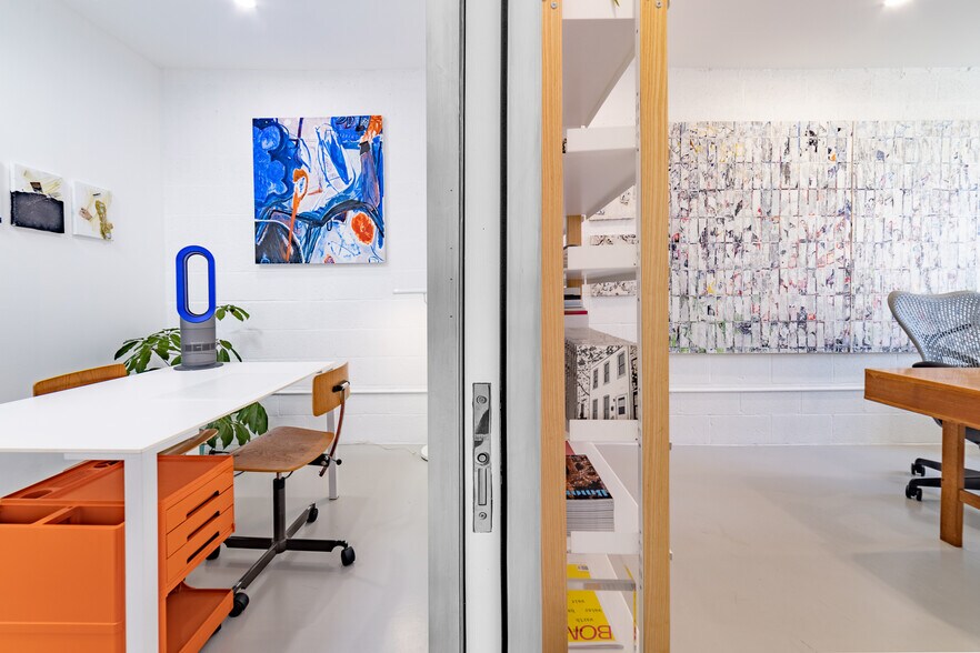 More Photos Of 422 S Highland Ave, Baltimore Storefront Retail Residential For Sale