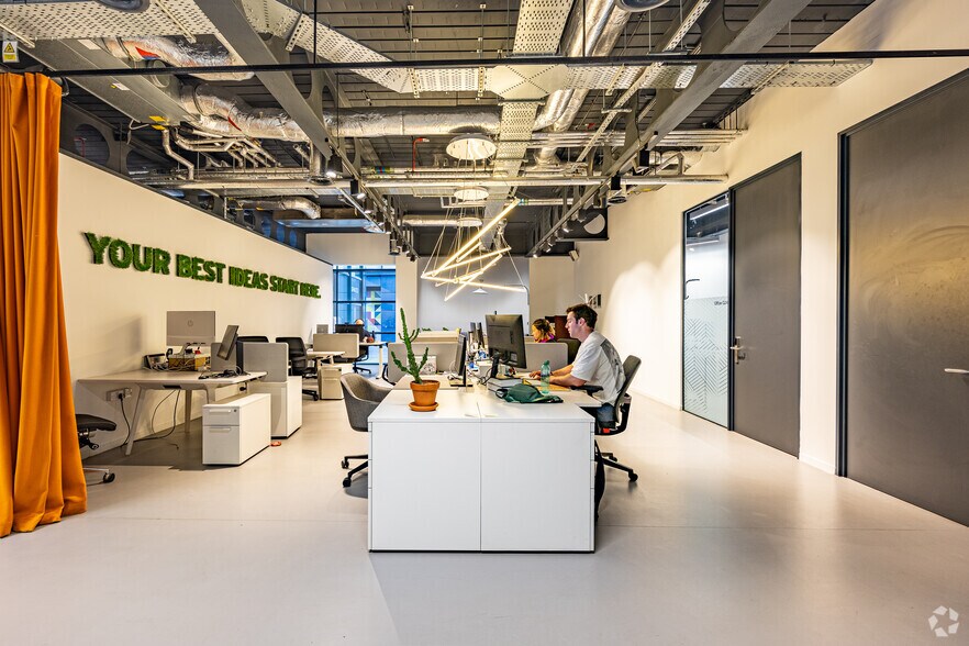 More Photos Of 92-98 Fountainbridge, Edinburgh Coworking Space