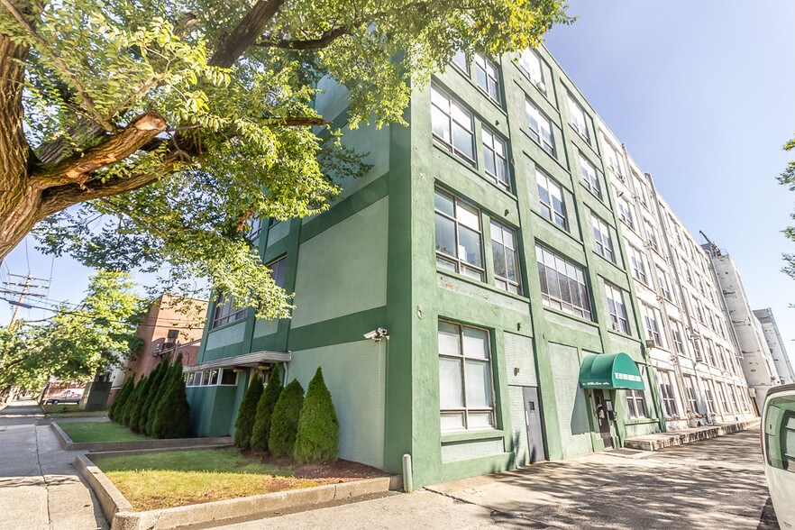 Primary Photo Of 89-91 Shelton Ave, New Haven Light Manufacturing For Sale