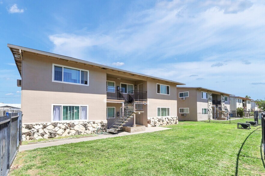 Primary Photo Of 3355 Lerwick Rd, Sacramento Apartments For Sale