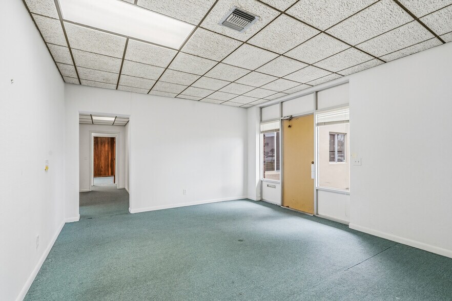 More Photos Of 2145 15th Ave, Vero Beach Office For Sale