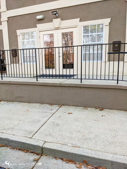 More Photos Of 1230 Upper Hembree Rd, Roswell Loft Creative Space For Lease