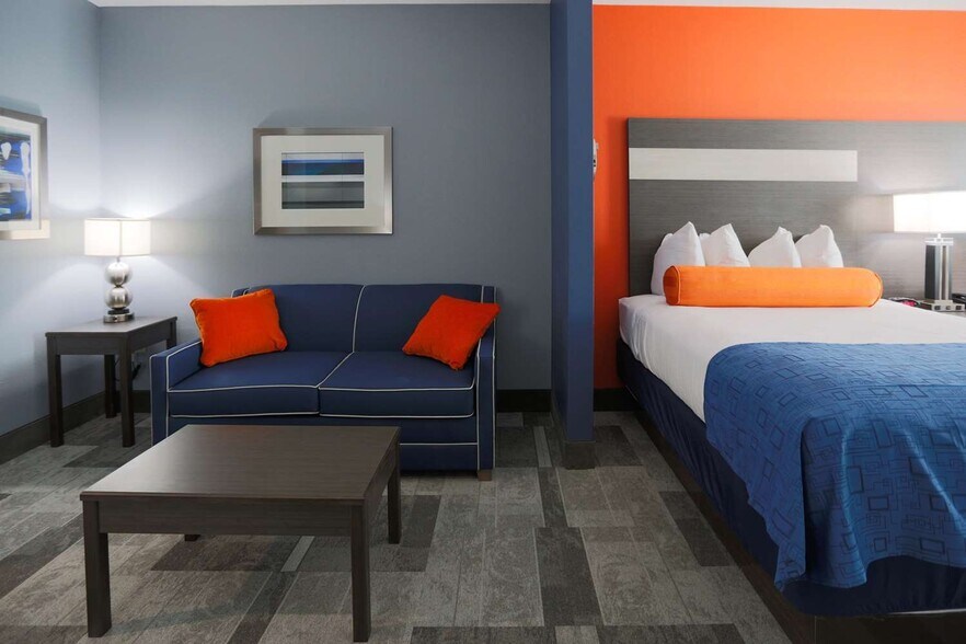 More Photos Of 201 Commerce Dr, Wewoka Hotel For Sale