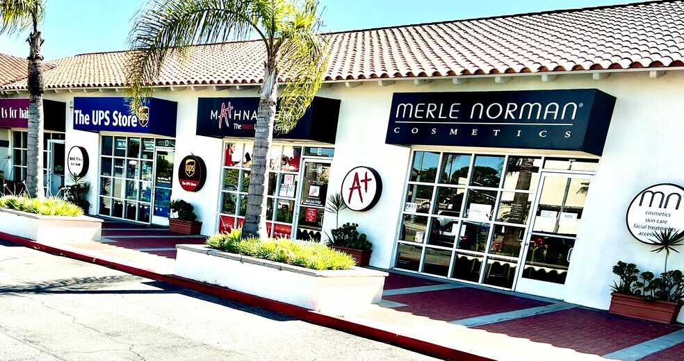 More Photos Of 1190-1198 Pacific Coast Hwy, Seal Beach Freestanding For Lease