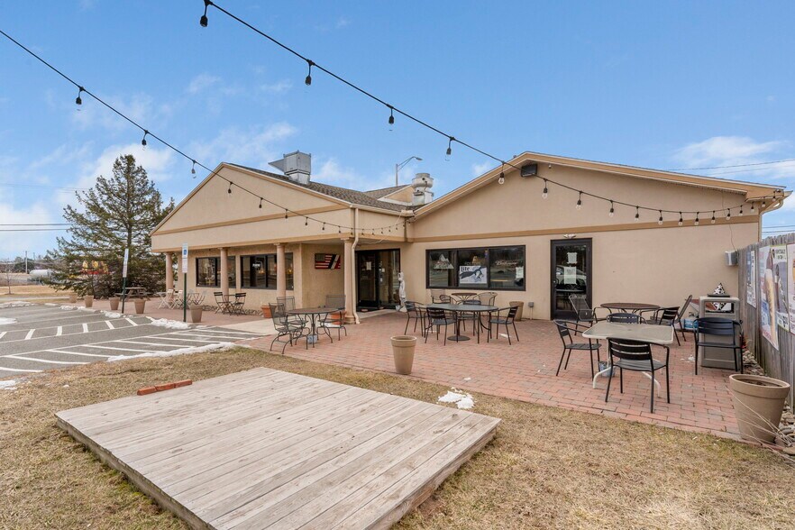 More Photos Of 1850 John Fries Hwy, Quakertown Restaurant For Sale