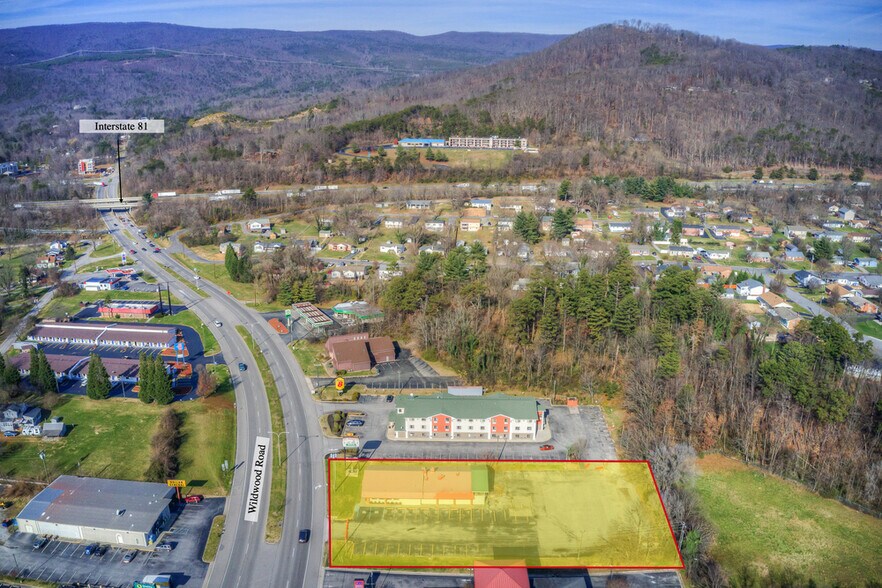 More Photos Of 260 Wildwood Rd, Salem Restaurant For Lease