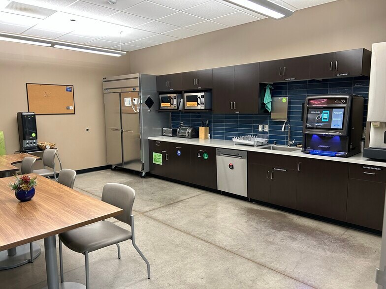 More Photos Of 215 Riverfront Ter, Eau Claire Office For Lease