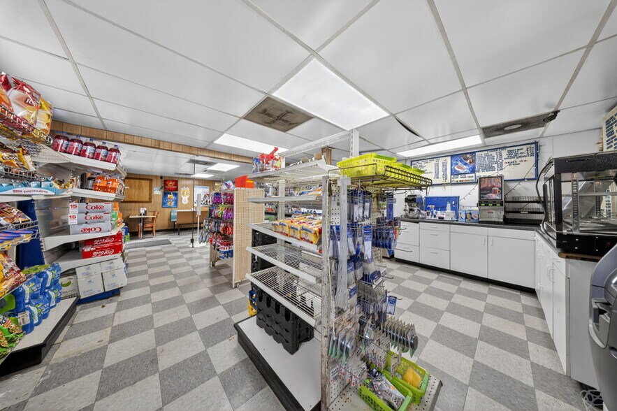 More Photos Of 105 Whiteleysburg Rd, Greensboro Convenience Store For Sale