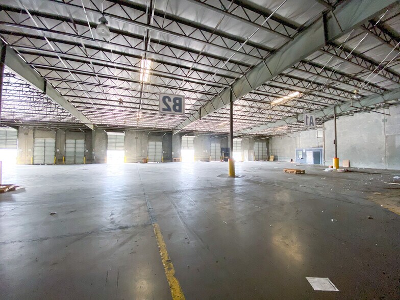 More Photos Of 801 Hallmark Dr, Laredo Warehouse For Lease