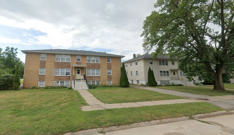 More Photos Of 361 30th Street Dr SE, Cedar Rapids Apartments For Sale