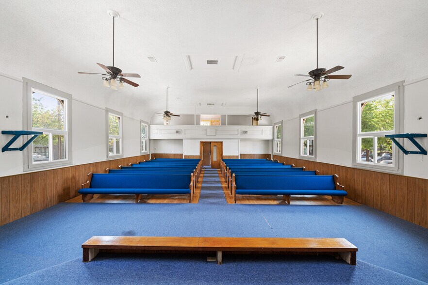 More Photos Of 2832 34th St, Sacramento Religious Facility For Sale