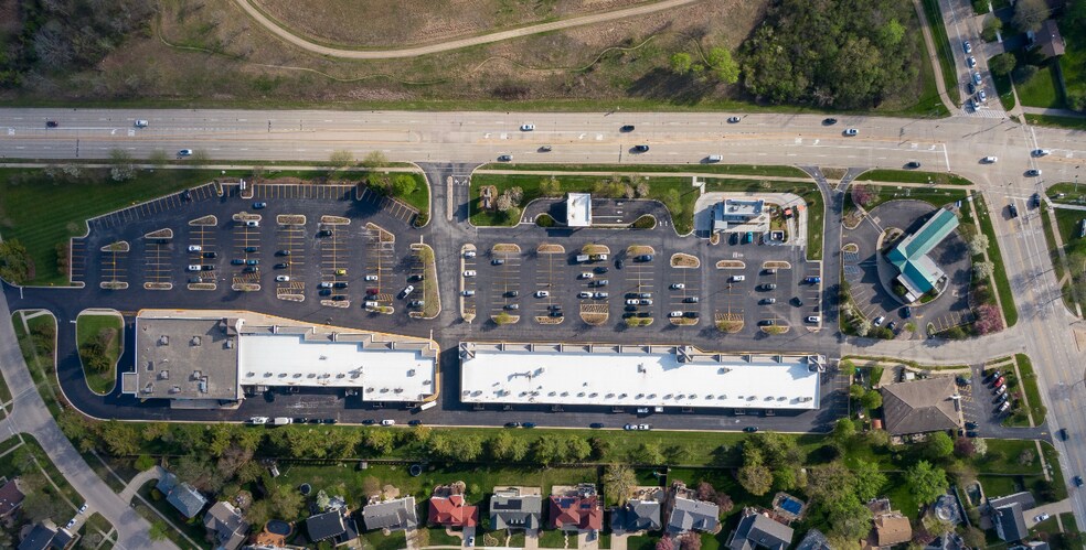 More Photos Of 1600 Algonquin Rd, Hoffman Estates Unknown For Lease