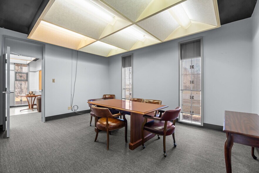 More Photos Of 401 N James St, Goldsboro Medical For Sale