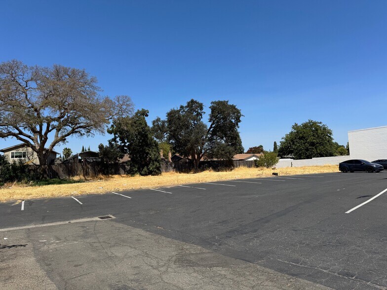 More Photos Of 9545 Folsom Blvd, Sacramento Land For Sale