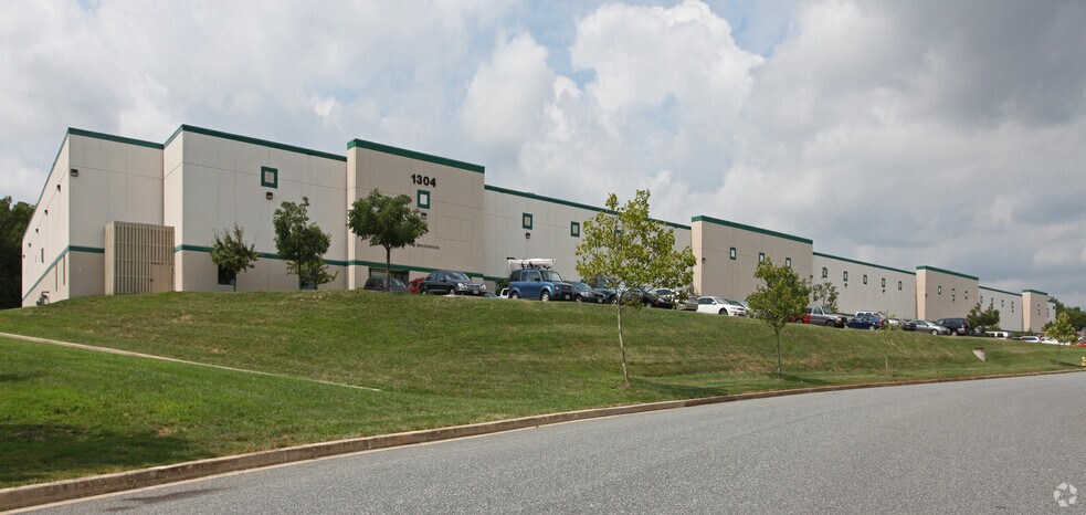 More Photos Of 1309 Continental Dr, Abingdon Unknown For Lease