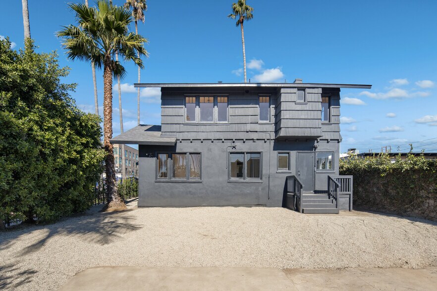 More Photos Of 4572 W Washington Blvd, Los Angeles Office For Sale