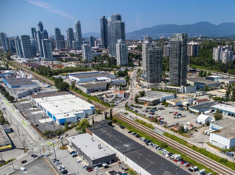 More Photos Of 2544 Douglas Rd, Burnaby Warehouse For Sale
