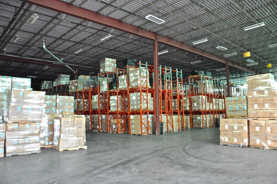 More Photos Of 197-201 Merrimack St, Lawrence Warehouse For Lease