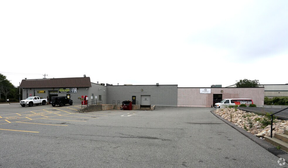 More Photos Of 11 Comstock Pky, Cranston Freestanding For Lease