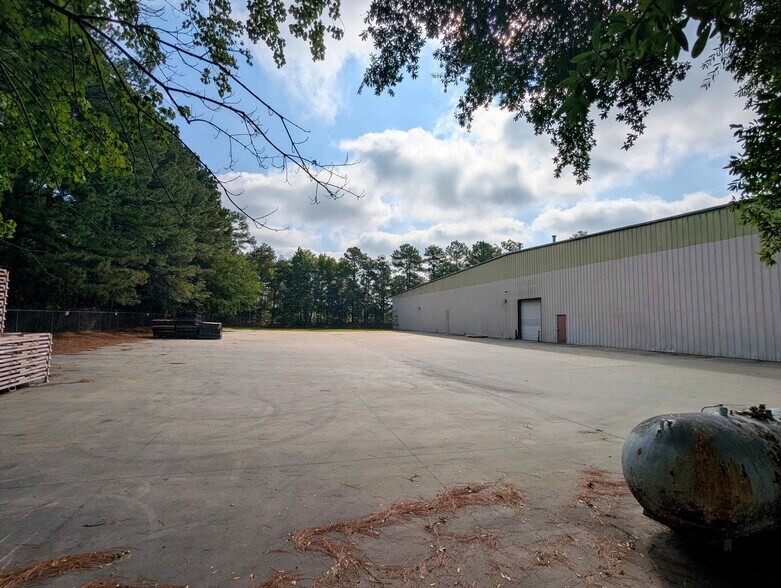 More Photos Of 4208 Murchison Rd, Fayetteville Warehouse For Sale