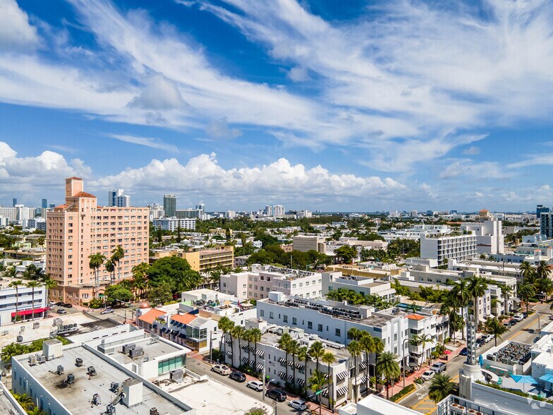 More Photos Of 800 Collins Ave, Miami Beach Storefront Retail Office For Sale